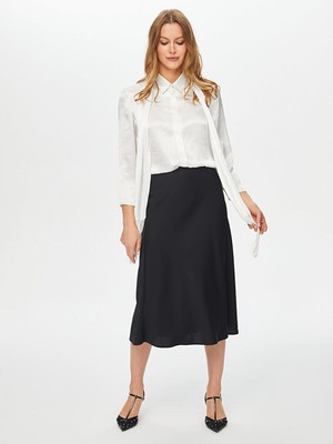 Faik Sönmez Inci Aksesuarlı Püskül Şallı Ipeksi Tuşeli Şık Gömlek S26GML006