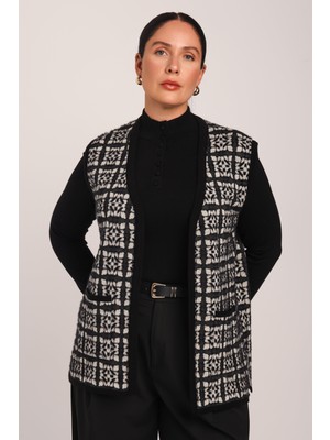 uludağ triko Kadın Siyah Ekose Desenli Cepli Düğmeli Triko Yelek