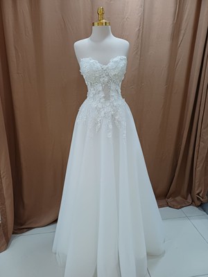 Zöhra Avcı Gelinlik Ve Moda Helen Gelinlik Modeli 3D Çicek Desenli