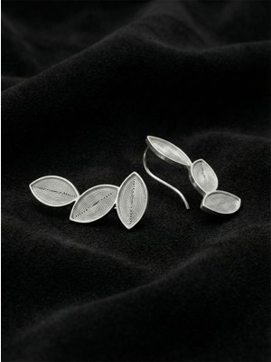 Roza Silver 925 Ayar Elişi Telkari Gümüş Yaprak Motifli Yatay Sarmaşık Küpe