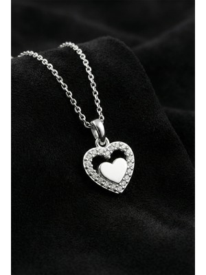 Roza Silver 925 Ayar Gümüş Rodyum Renk Zirkon Taşlı Minimal Kalpli Kolye