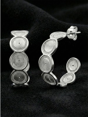 Roza Silver 925 Ayar Elişi Telkari Gümüş Yuvarlak Desenli Halka Çivili Küpe