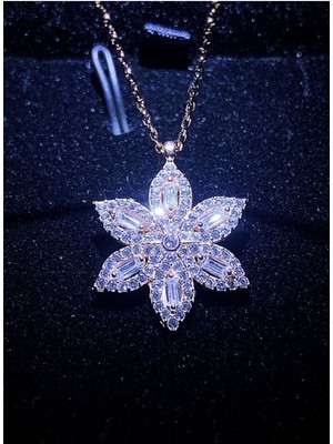 PremiumPort Işıklı 925 Ayar Gümüş Lotus Çiçeği Kolye Rose Gold