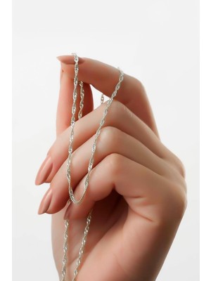 PremiumPort 925 Ayar Gümüş Rodyum Kaplama Zincir, Zarif ve Parlak Tasarım