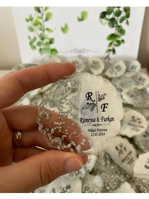 Siyah Lale Nikah Şekeri Epoksi Magnet Simli Paketli Nikah, Söz, Nişan Hediyelik - 50 Adet