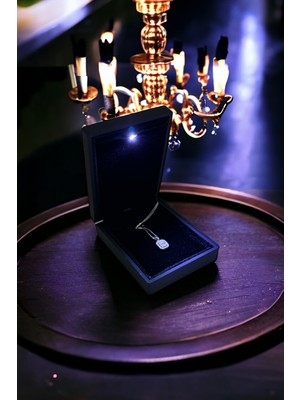 PremiumPort Parlak Gümüş Rodyum Kaplama Baget Kolye, Şıklık ve Zarafet Için Özel Tasarım