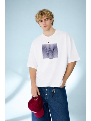 Caddekombin Erkek Zirve Ruhlu The Winner Yazılı W Formlu Beyaz T-Shirt