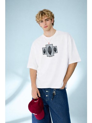 Caddekombin Erkek Üçlü Yaprak Illüstrasyon Baskılı Bisiklet Yaka Beyaz T-Shirt