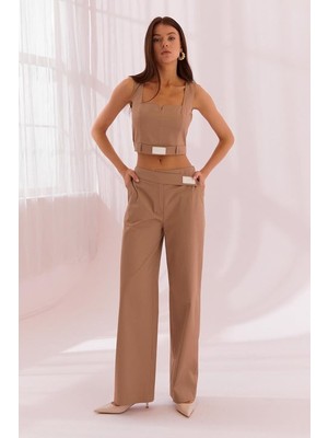 Kadın Geniş Paça Bel Kumaş Parça Detay Fermuar Kapama Yüksek Bel Vizon Pantolon NAAR12229-VİZON