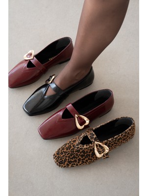 Selin Shoes Ambrin Gold Kalp Toka Detaylı Küt Burun Kadın Babet- Bordo