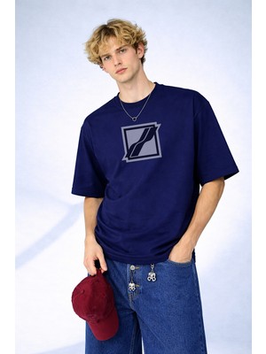 Caddekombin Erkek Soyut Akışkan Çizgi Tasarımlı Bisiklet Yaka Lacivert T-Shirt