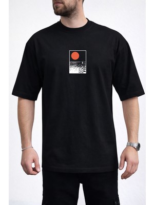 Caddekombin Erkek Yükselen Güneş ve Deniz Dalgalı Siyah T-Shirt