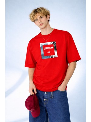 Caddekombin Erkek Strong Baskılı Deniz Dalgası ve Palmiye Desenli Kırmızı T-Shirt