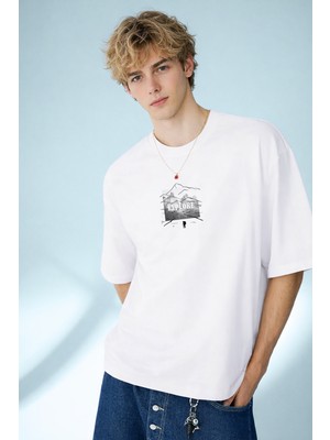 Caddekombin Erkek Bisikletli Grup Çizgisel Grafik Tasarımlı Beyaz T-Shirt