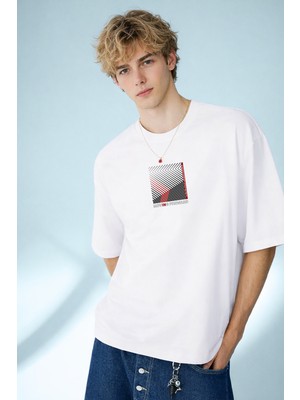 Caddekombin Erkek Motivasyon Temalı Moving Forward Yazılı Bisiklet Yaka Beyaz T-Shirt