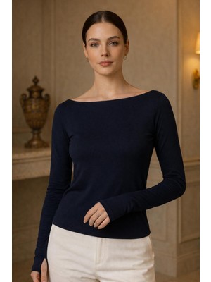 Hayalet Yumuşak Dokulu Pamuk Dokuma Uzun Kol Prenses Kayık Yaka Parmak Geçmeli Body Modal T-Shirt