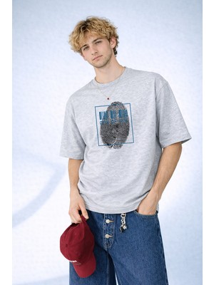 Caddekombin Erkek Modern Cyberpunk Stil Parmak Izi Baskılı Gri T-Shirt