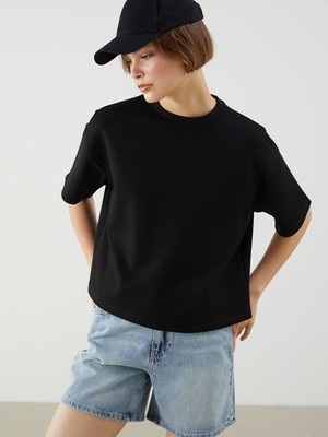 Lc Waikiki Yeni Sezon Bisiklet Yaka Oversize Kadın Tişört