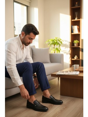 Enoch Erkek Hakiki Siyah Deri Klasik Ayakkabı Pürüzsüz Saya ve Esnek Tabanlı Mokasen Loafer Model