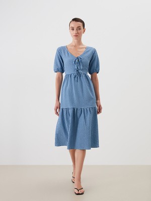 Lc Waikiki Yeni Sezon Bağlamalı Yaka Ekose Katkat Elbise