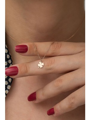 PremiumPort 925 Ayar Rose Altın Kaplama Gümüş Yonca Kolye, Zarif ve Şık Tasarım