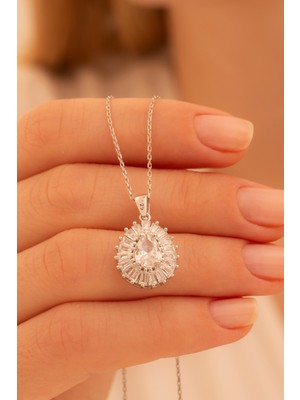 PremiumPort Şık Kadın Gümüş Damla Model Zirkon Taşlı Baget Sedefli Kolye