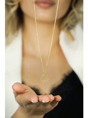 PremiumPort 925 Ayar Gümüş Gül Figürlü Renkli Kolye, Zarif ve Şık Tasarım