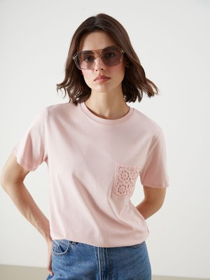 Lc Waikiki Yeni Sezon Bisiklet Yaka Dantel Cepli Kadın Tişört