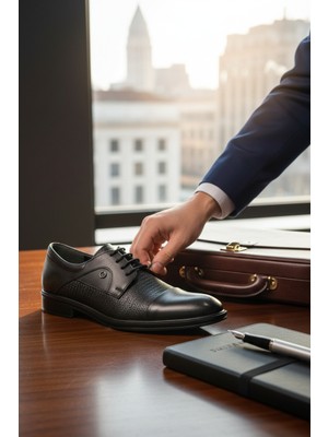 Enoch Erkek Hakiki Deri Siyah Klasik Ayakkabı Delikli Modern Klasik Tabanlı Bağcıklı Model