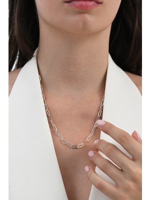 PremiumPort Şık Gümüş Ataç Zincir, Tarzınızı Tamamlayan Takı Parçası