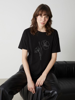 Lc Waikiki Yeni Sezon Bisiklet Yaka Taşlı Kadın Tişört