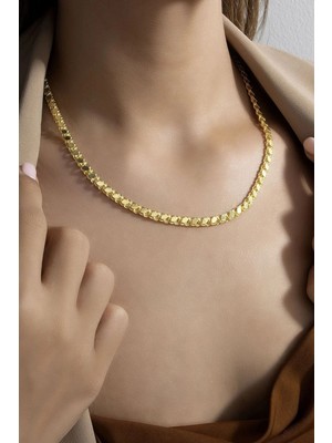 PremiumPort Şık Zincirli Gümüş Kolye, Zarif ve Parlak Takı Tasarımı