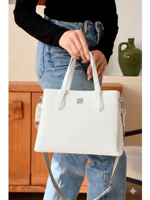 Pratik ve Şık Çok Bölmeli Tasarım - Just Polo Kadın Çantası Siyah 4113 Beyaz