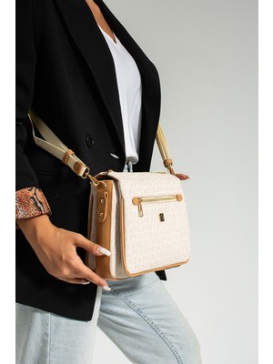 Pratik ve Şık Çok Bölmeli Tasarım - Just Polo Kadın Çantası 2068 Krem