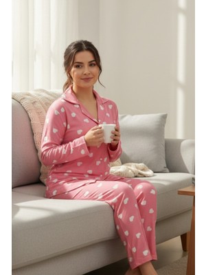 Rukod Süet Kumaş Pembe Kalpli Gömlek Yaka Kadın Pijama Takımı | Yumuşak, Likralı Pijama Takım