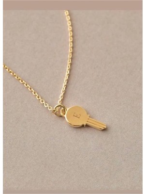 PremiumPort 925 Ayar Gümüş Tasarım Anahtar Kolye, Şık ve Zarif Aksesuar