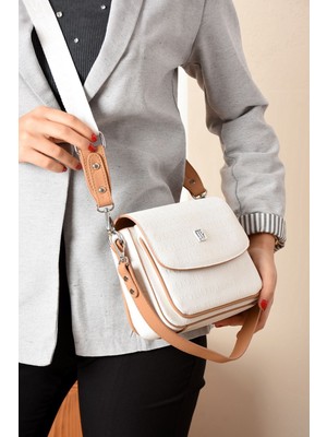 Pratik ve Şık Çok Bölmeli Tasarım - Just Polo Kadın Çantası 4062 Beyaz Taba