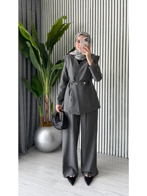 Molly Nelly Kadın Çift Düğmeli Bağcıklı Ceket Pantolonlu Şık Takım