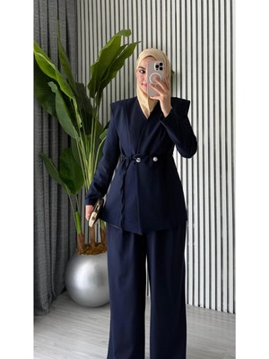 Molly Nelly Kadın Çift Düğmeli Bağcıklı Ceket Pantolonlu Şık Takım