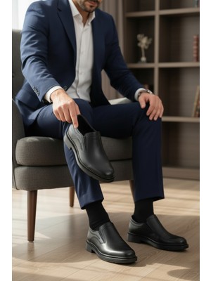 Enoch Erkek Siyah Hakiki Deri Klasik Ayakkabı Pürüzsüz Saya ve Konfor Tabanlı Bağcıksız Model