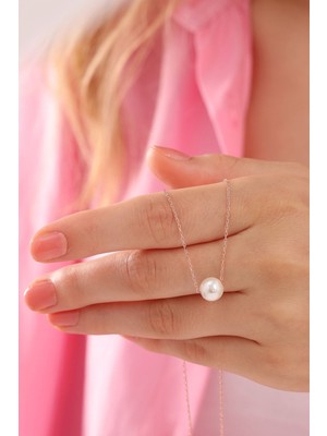 PremiumPort Şık 925 Ayar Gümüş Rose Kaplama Inci Kolye, Zarif ve Parlak Tasarım