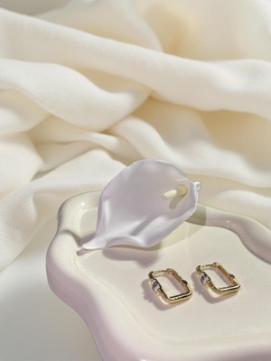 Ezgiarslanatalier Çelik Beyaz Kare Gold Küpe