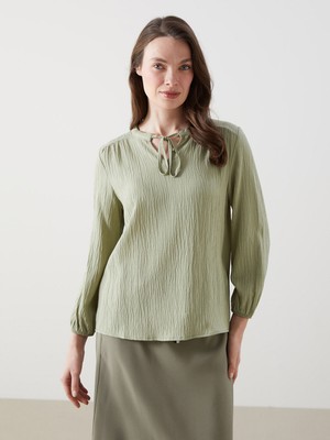 Lc Waikiki Yeni Sezon Bağlamalı Yaka Dokulu Oversize Kadın Bluz