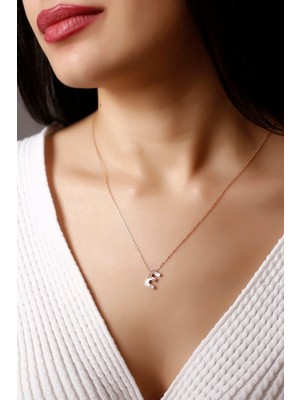 PremiumPort E Harfli Gümüş Kolye, Özel Kesimli Şık Tasarım