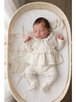 Yakası Fistolu Nakışlı Fırfırlı Bebek Yeni Doğan Hastane Çıkış Zıbın Seti - Minicayzen