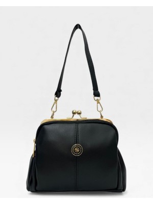 Sanmorris ÖZER-1439-SANMORIS Gold Aksesuarlı 4 Gözlü Yumuşak Suni Deri El ve Omuz Kadın Çantası