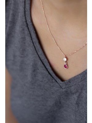 PremiumPort Kırmızı Yakut ve Zirkon Taşlı Yuvarlak Gümüş Kolye