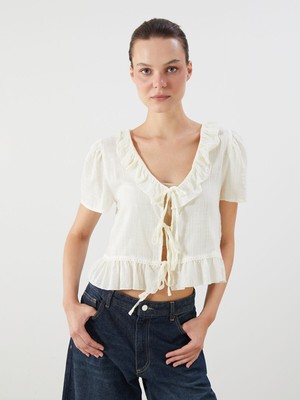 Lc Waikiki Yeni Sezon V Yaka Fırfırlı Bluz