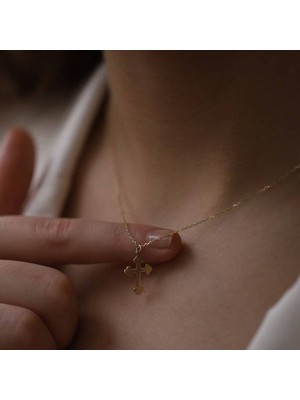 PremiumPort 24 Ayar Altın Kaplama Minimal Tasarım Haç Kolye, Şıklık ve Zarafet