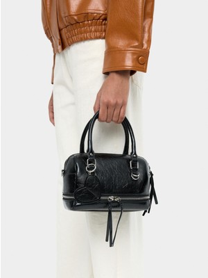 Parfois Çatlak Efektli Charm'lı Tote Çanta